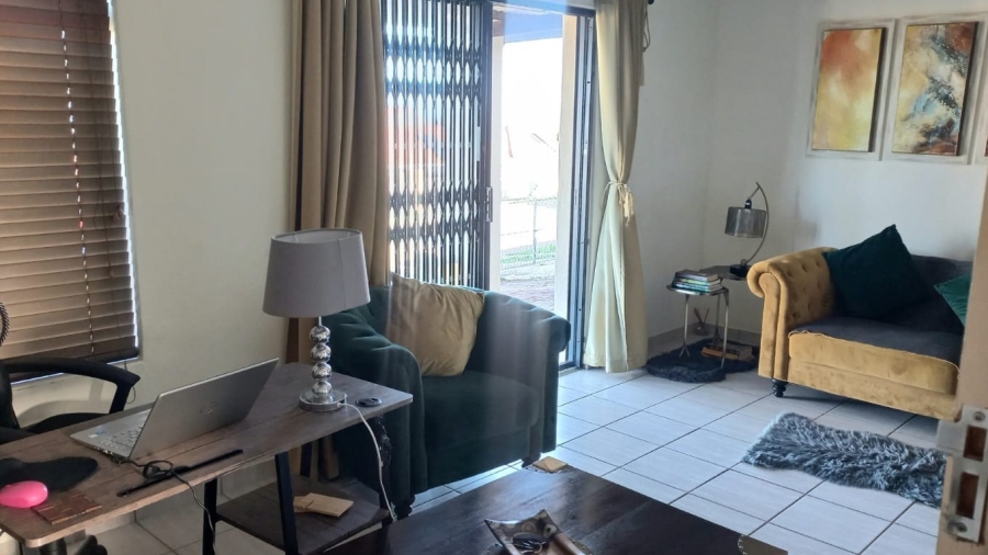2 Bedroom Property for Sale in Kidds Beach Eastern Cape